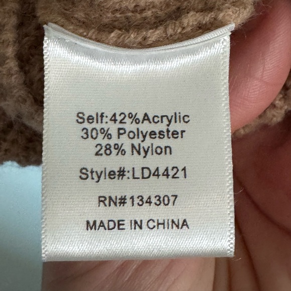 Line & Dot Revolve Rebecca Women's Off-Shoulder Sweater Dress Tan Natural Small - Picture 7 of 7